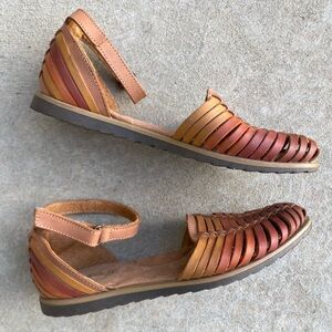 🆕 Listing! Eurosoft by Sofft | 'Rylina' Multicolor Leather Flat Loafer Sandal